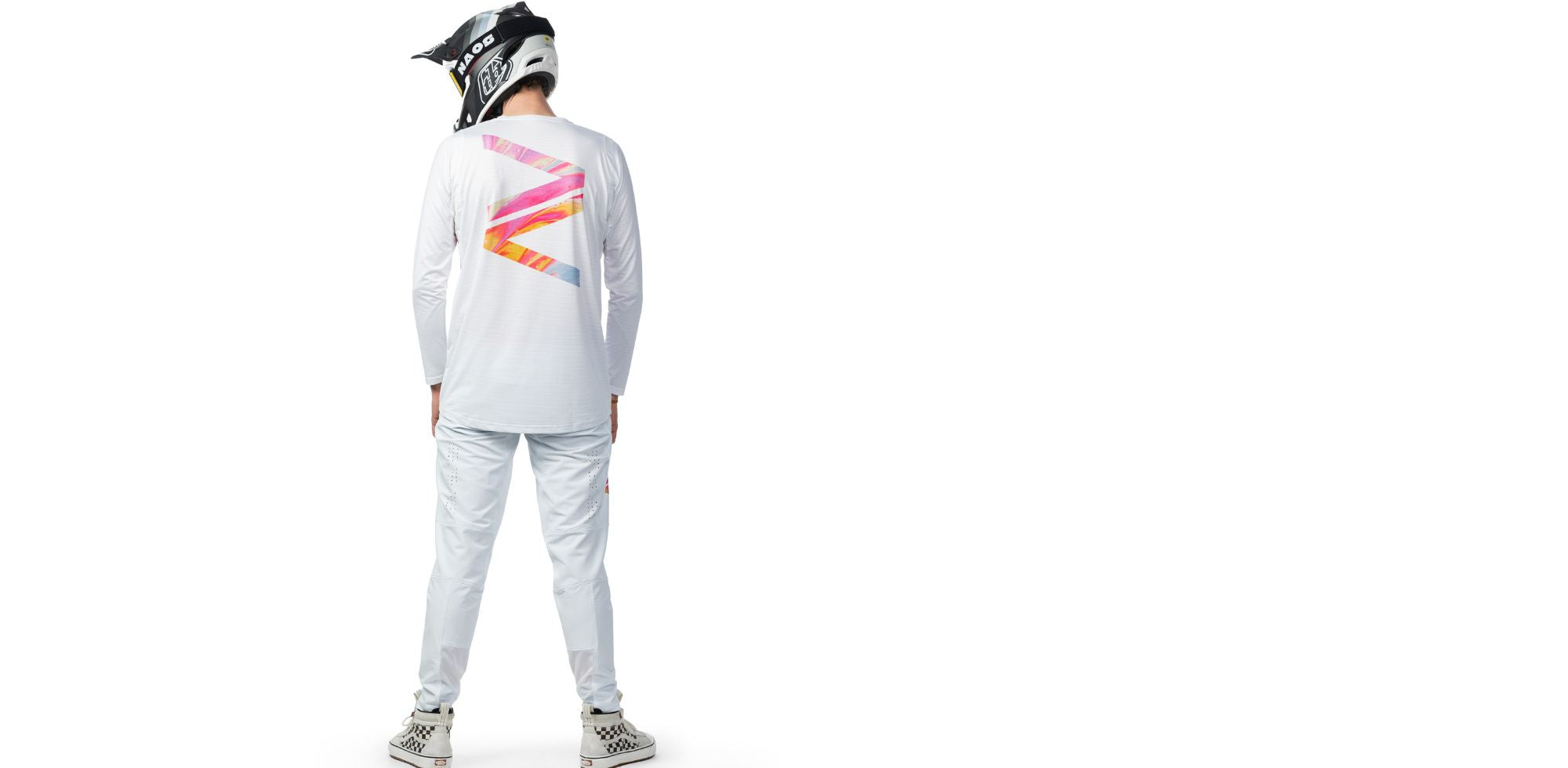 Custom mountain bike apparel for mountain bikers. Custom jerseys and pants.